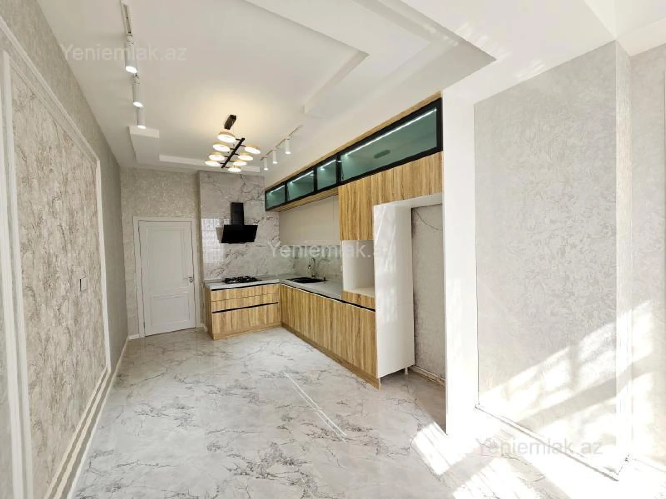 Satılır 3 otaqlı yeni tikili 120 m²