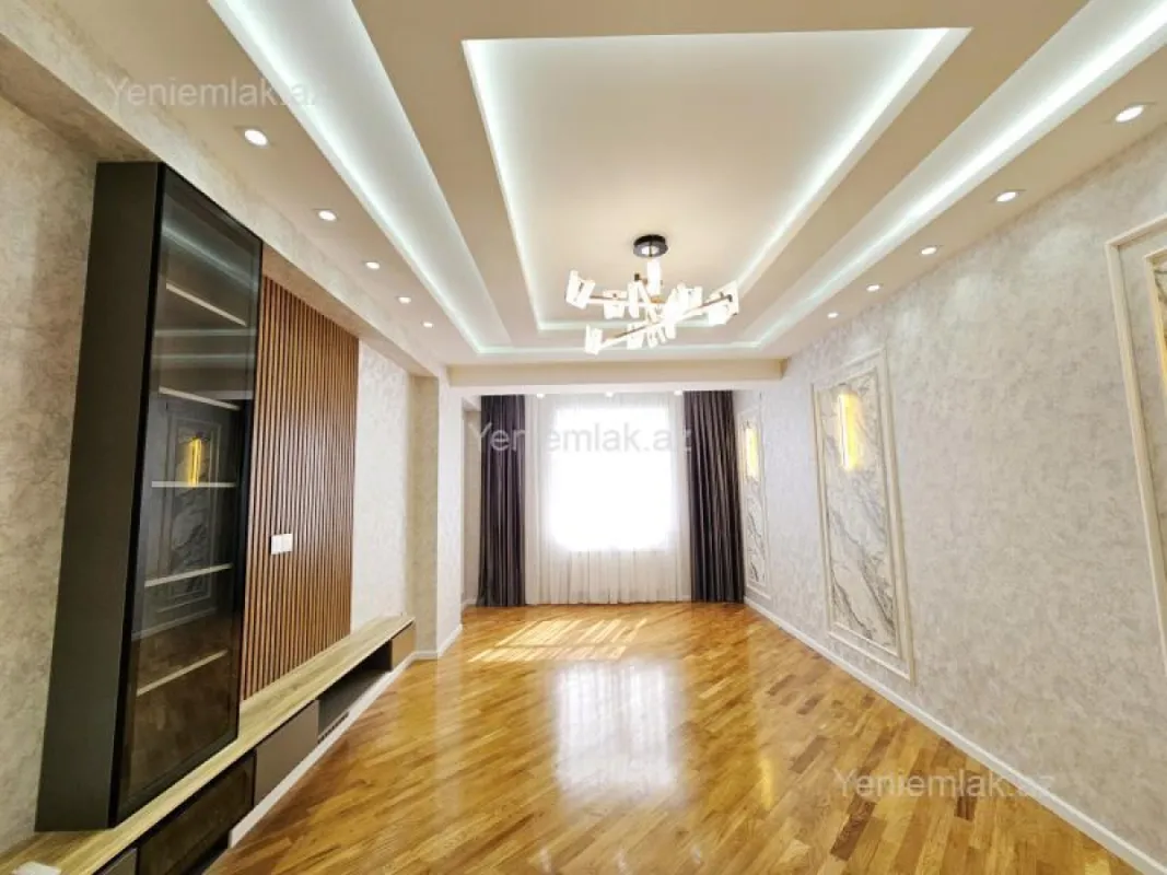 Satılır 3 otaqlı yeni tikili 120 m²