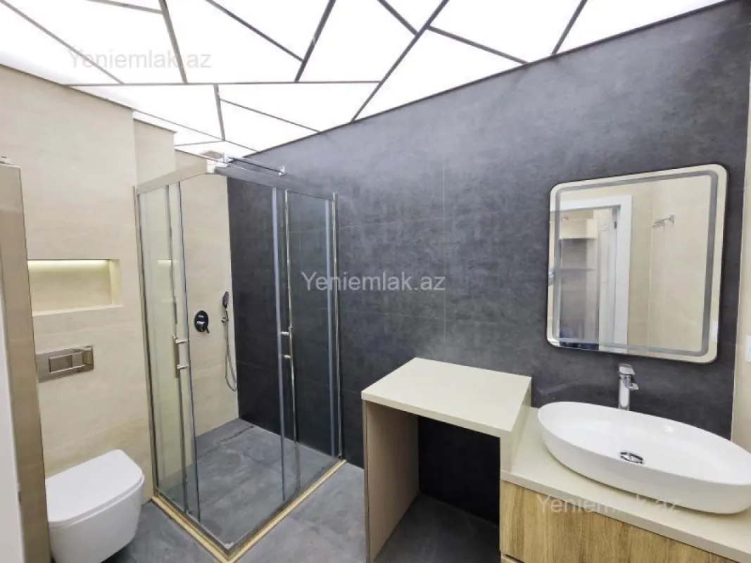 Satılır 3 otaqlı yeni tikili 120 m²