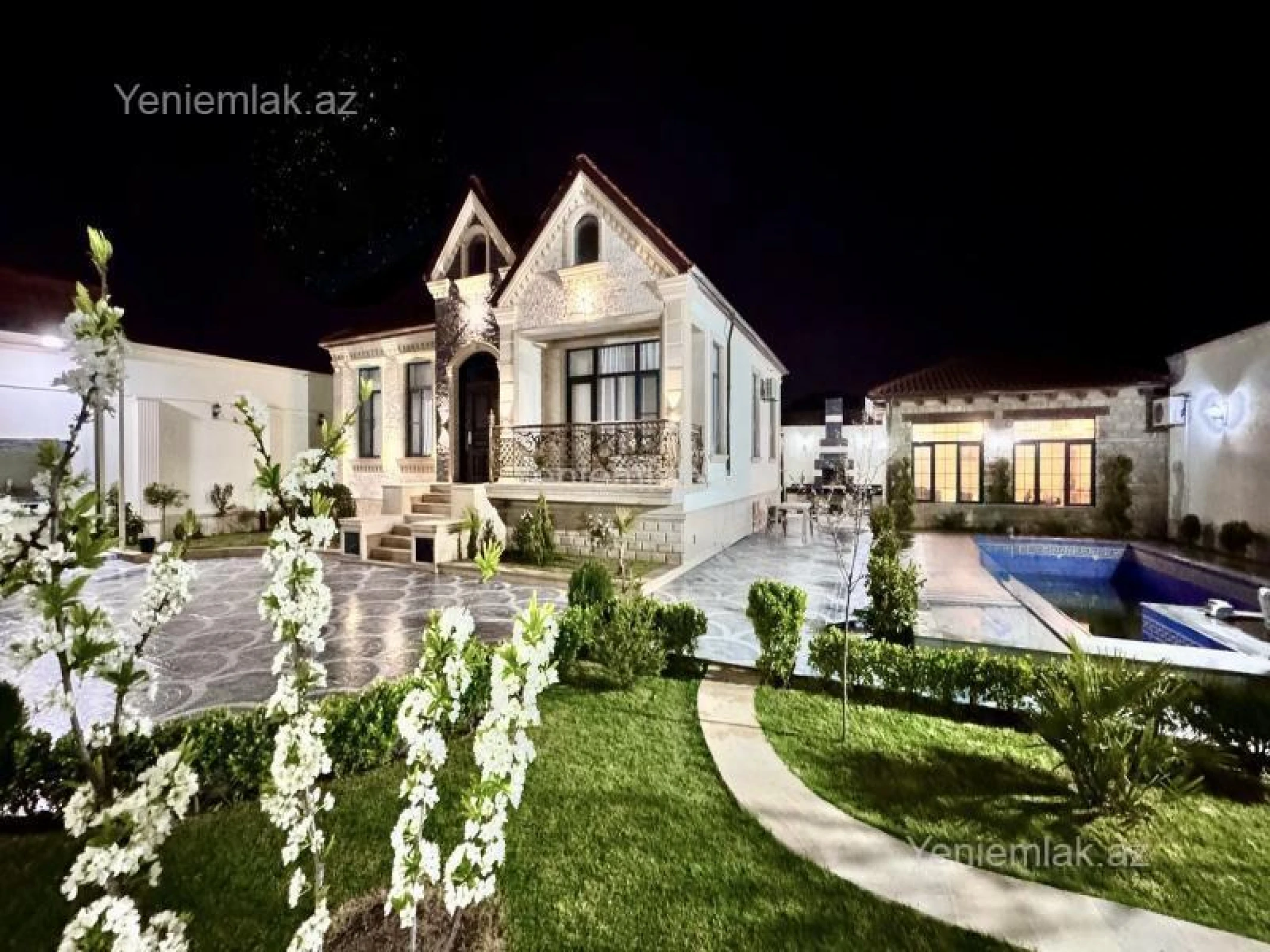 Satılır 5 otaqlı həyət evi 165 m²