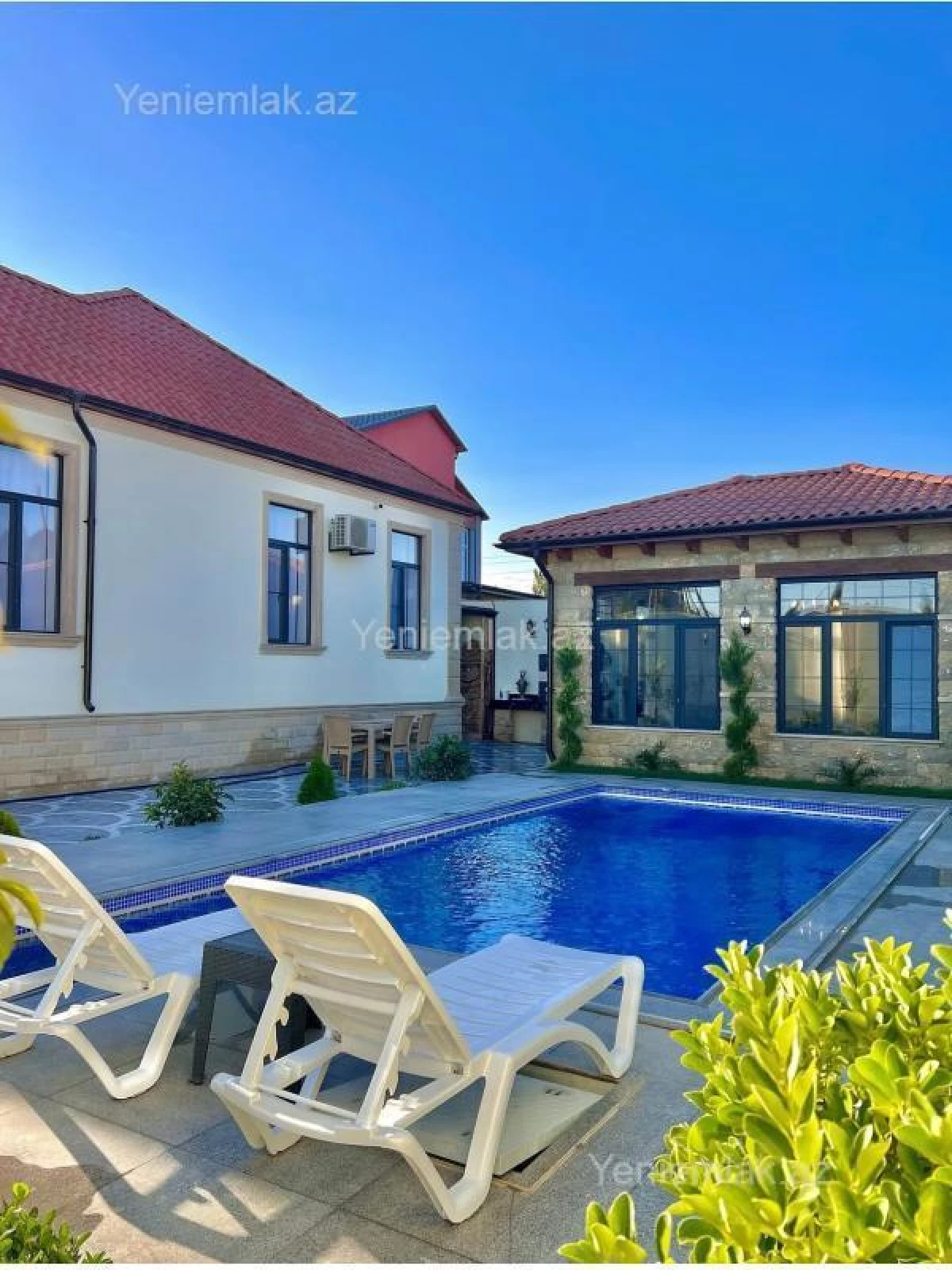 Satılır 5 otaqlı həyət evi 165 m²