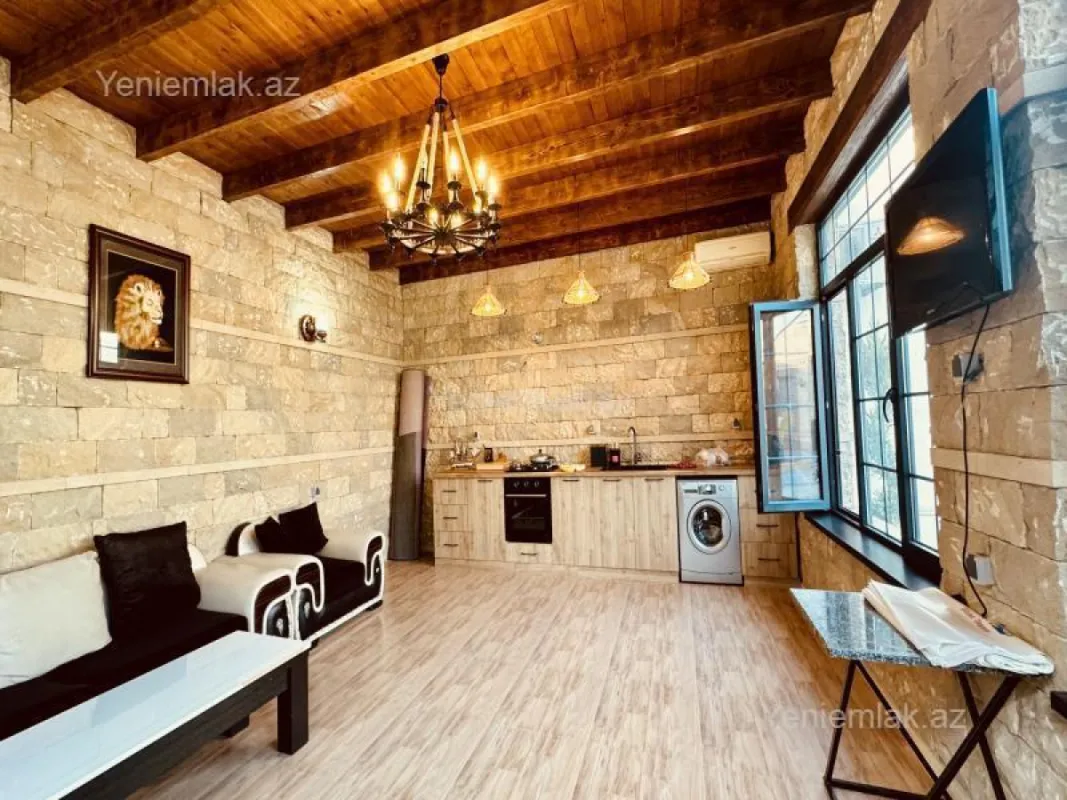 Satılır 5 otaqlı həyət evi 165 m²