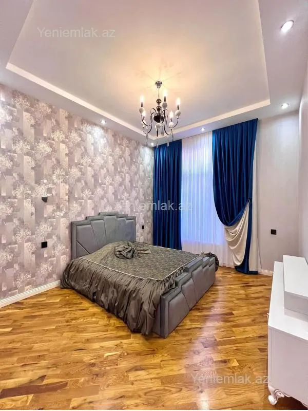Satılır 5 otaqlı həyət evi 165 m²