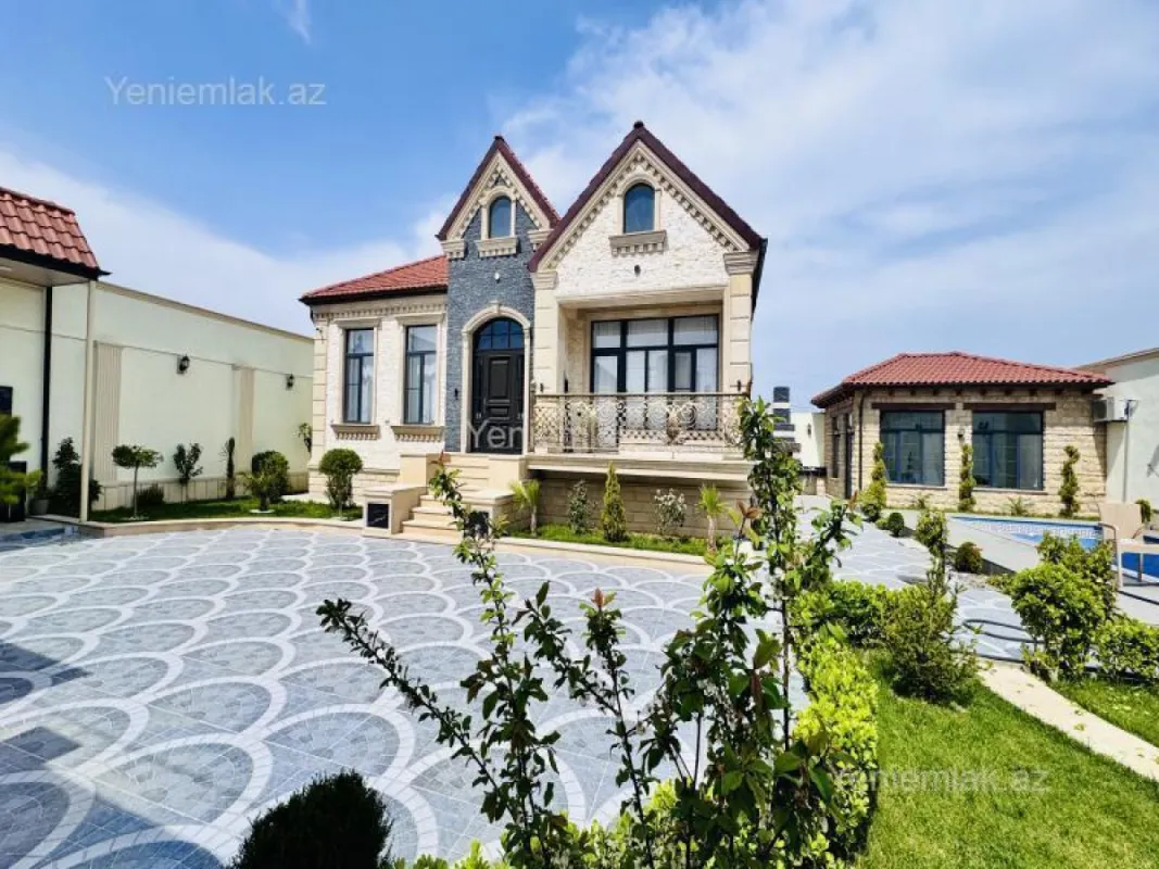 Satılır 5 otaqlı həyət evi 165 m²