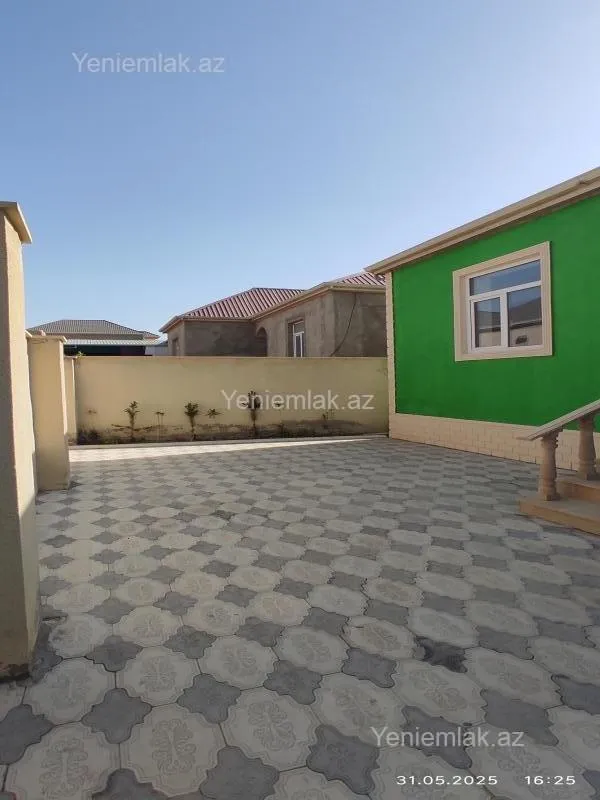 Satılır 4 otaqlı həyət evi 100 m²