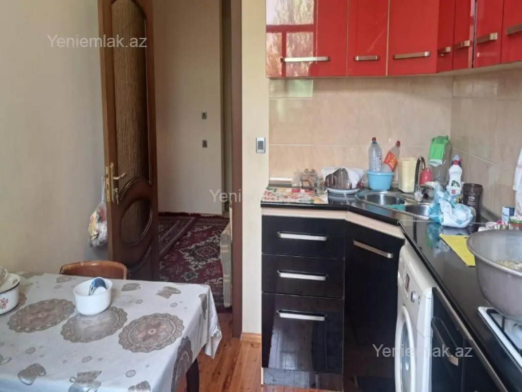 Satılır 4 otaqlı həyət evi 150 m²