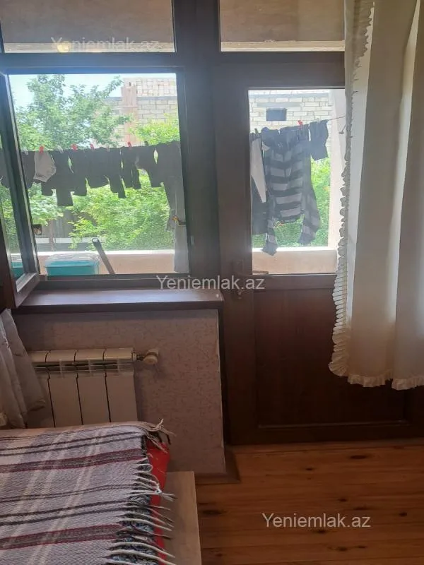 Satılır 4 otaqlı həyət evi 150 m²