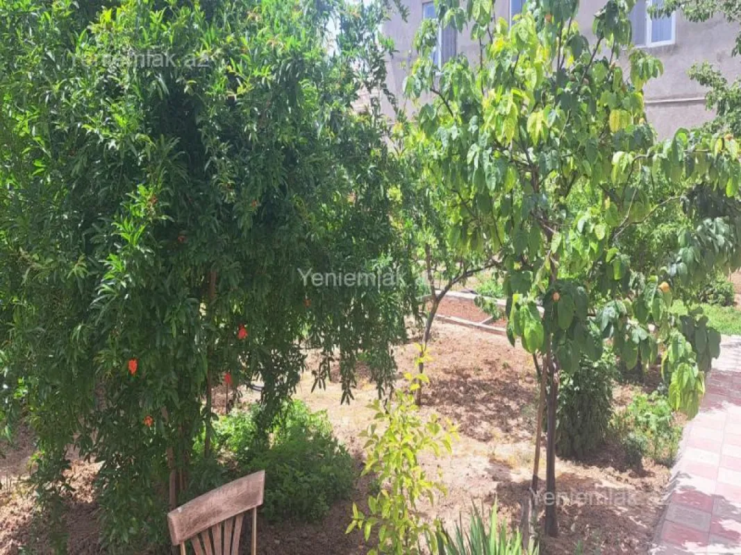 Satılır 4 otaqlı həyət evi 150 m²