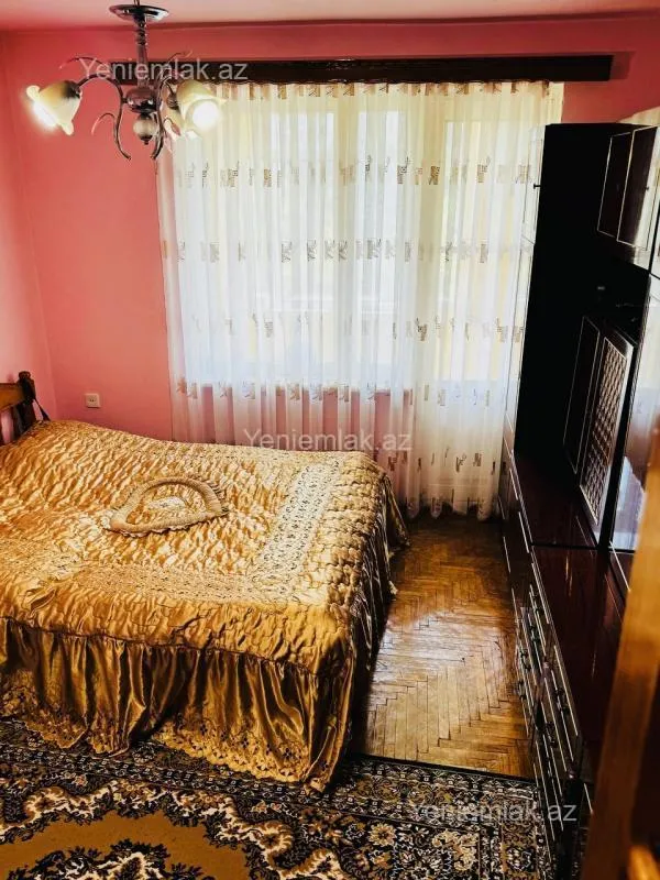 Satılır 3 otaqlı köhnə tikili 85 m²