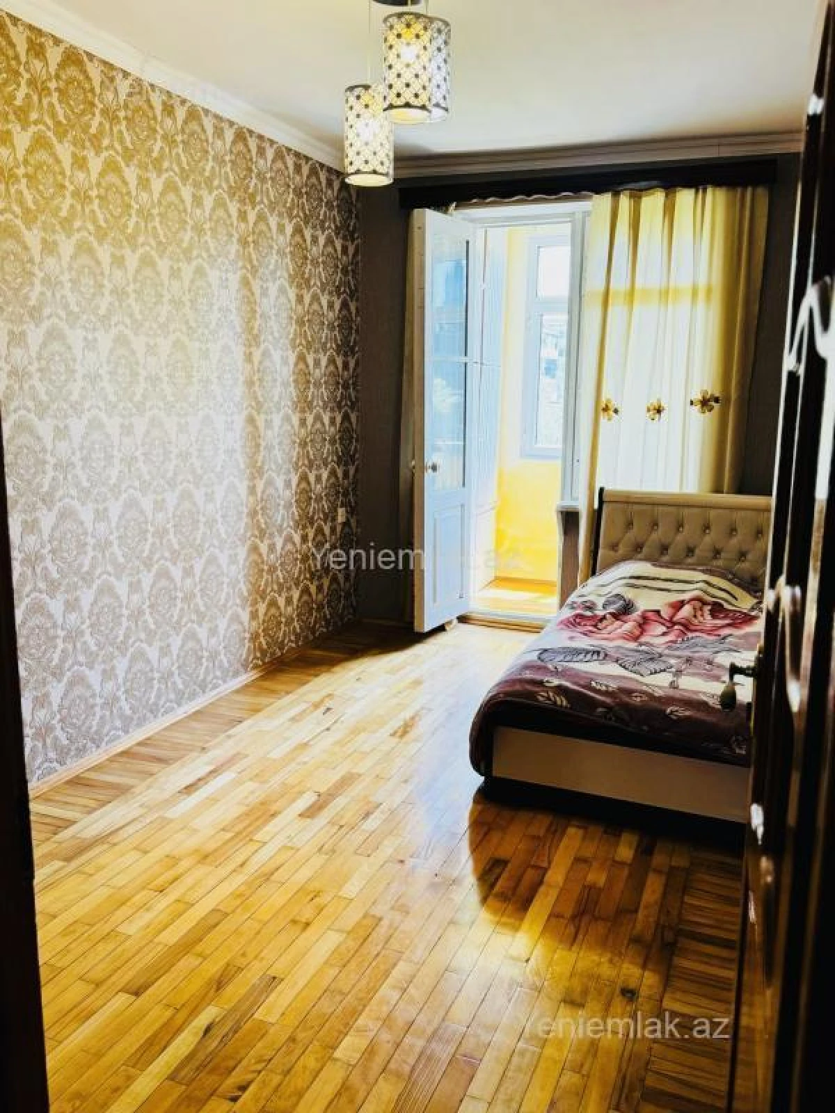 Satılır 3 otaqlı köhnə tikili 85 m²