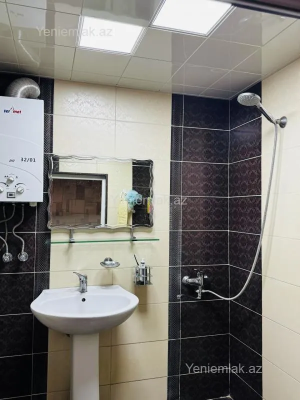 Satılır 3 otaqlı köhnə tikili 85 m²