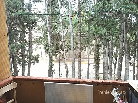 Satılır 2 otaqlı köhnə tikili 55 m²