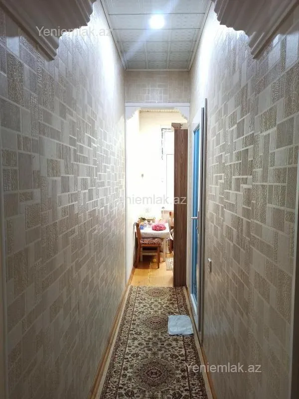 Satılır 2 otaqlı köhnə tikili 55 m²