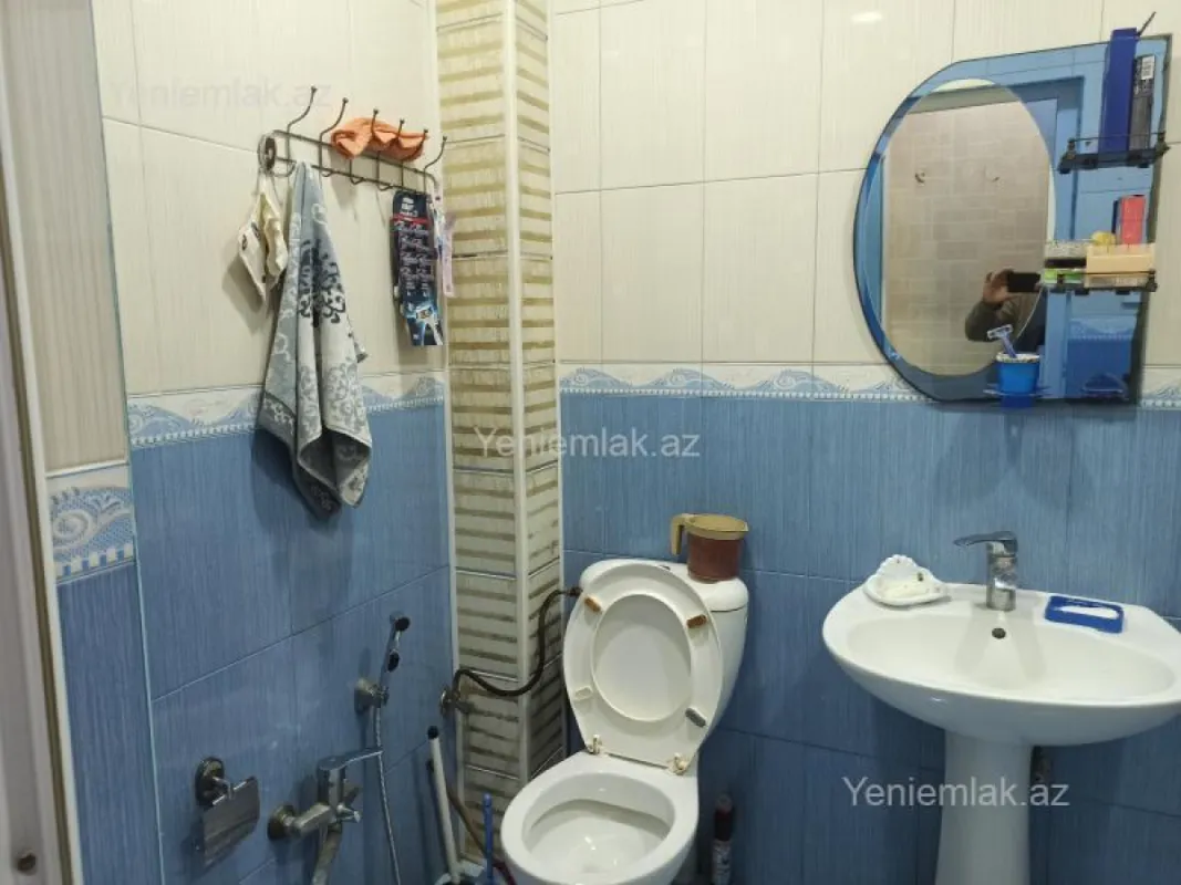 Satılır 2 otaqlı köhnə tikili 55 m²