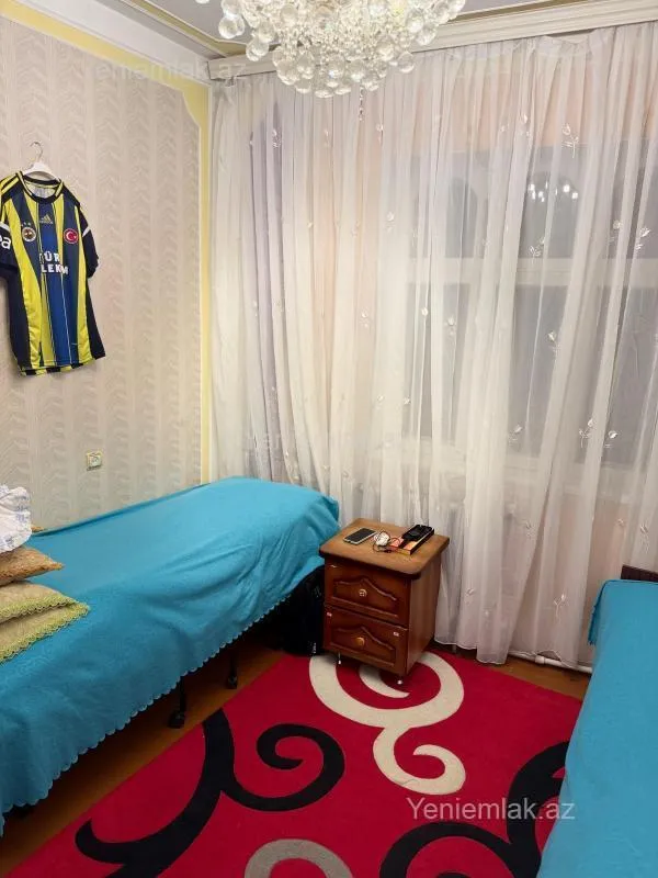 Satılır 3 otaqlı köhnə tikili 68 m²