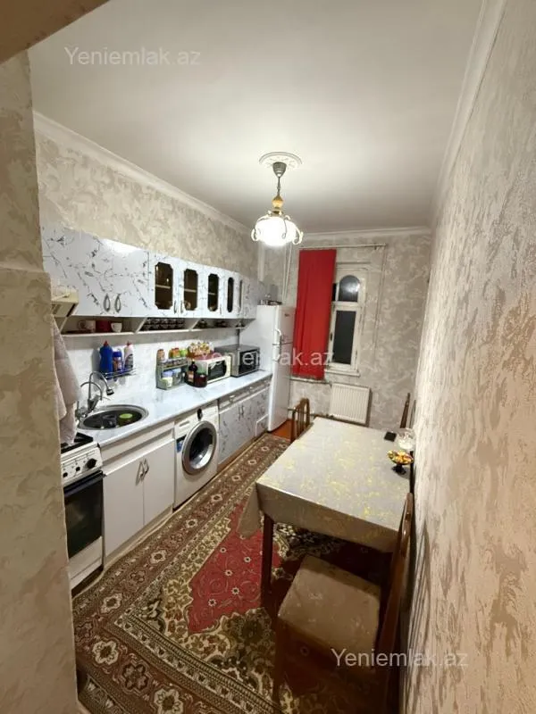 Satılır 3 otaqlı köhnə tikili 68 m²
