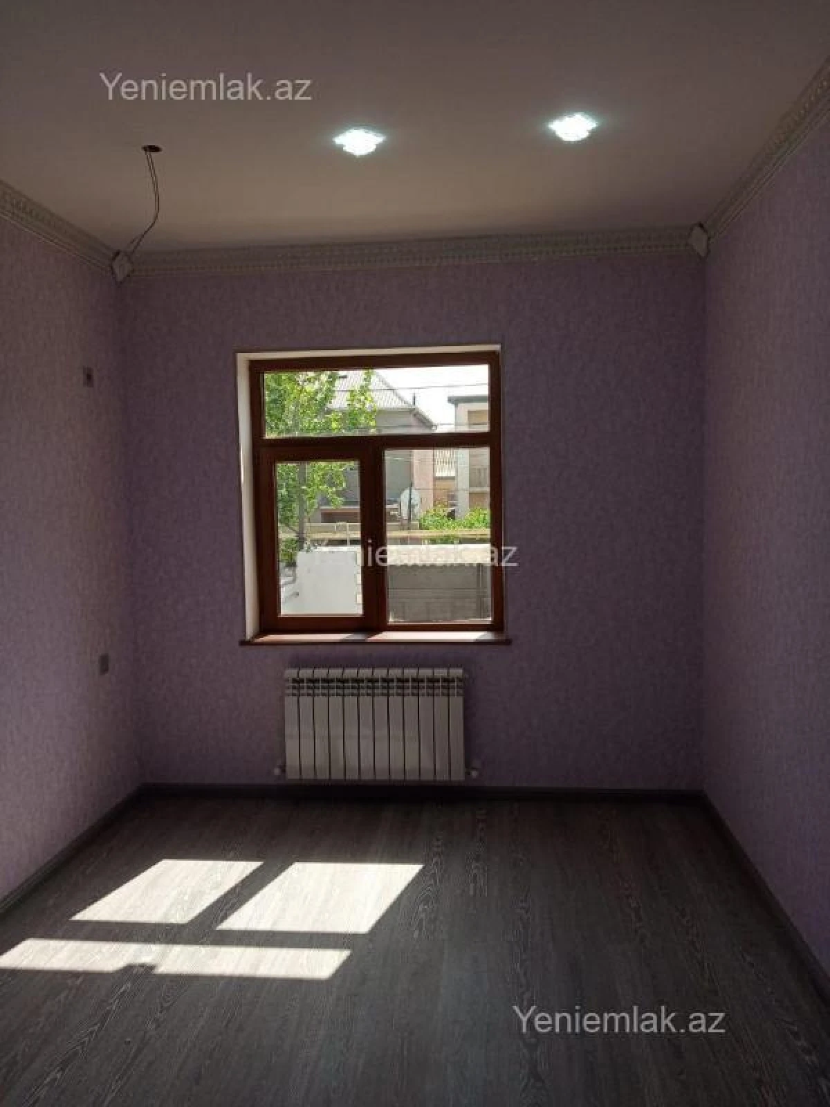 Satılır 5 otaqlı həyət evi 254 m²