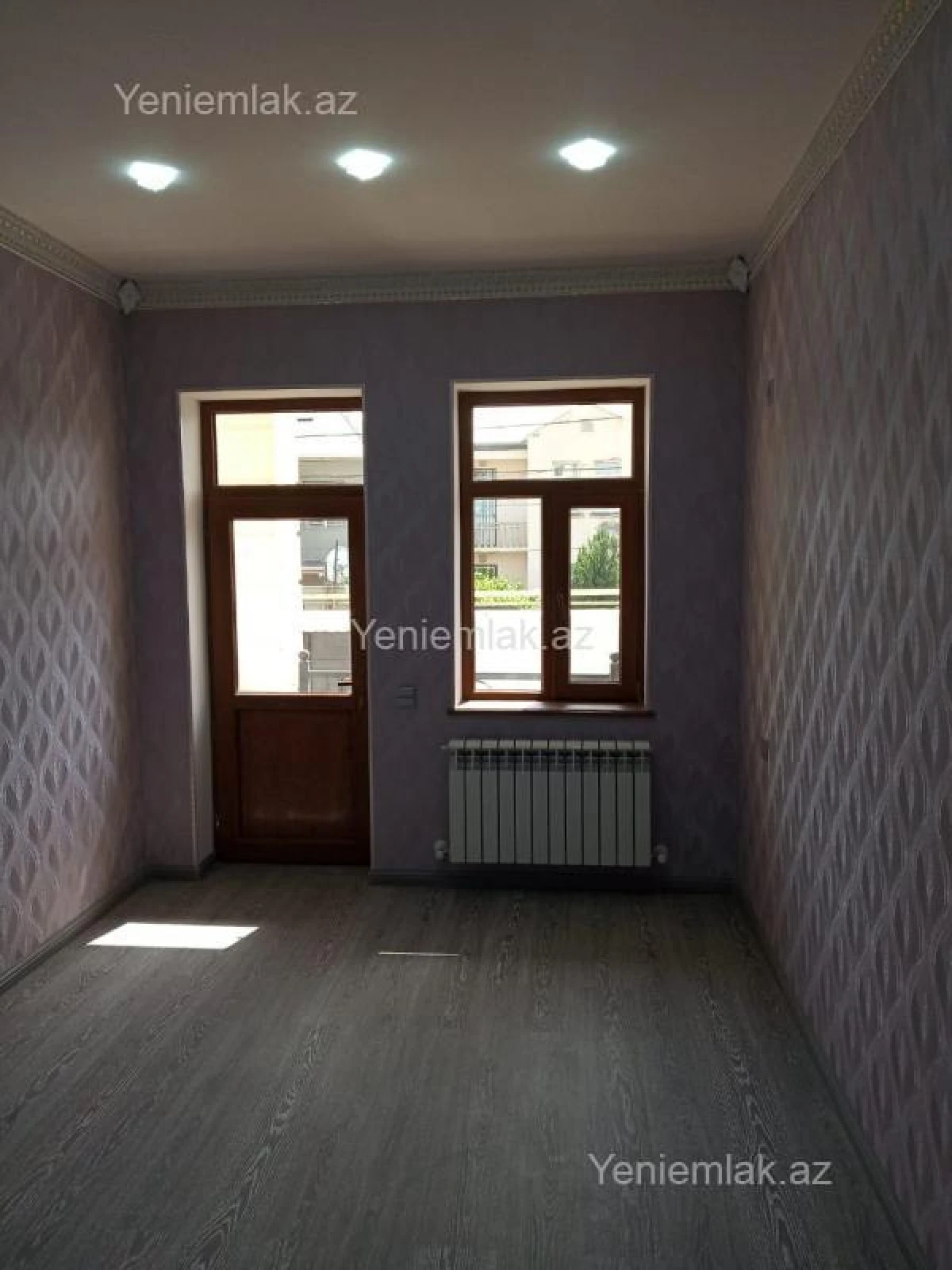 Satılır 5 otaqlı həyət evi 254 m²