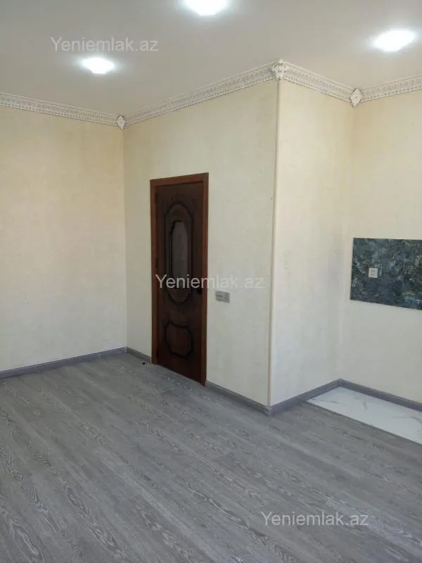 Satılır 5 otaqlı həyət evi 254 m²