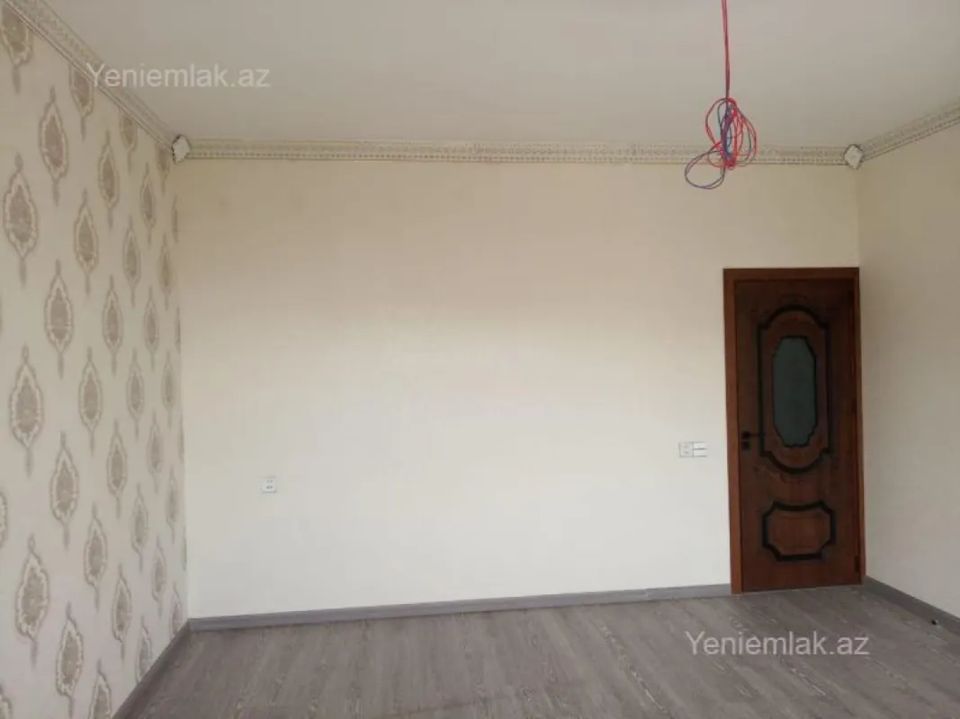 Satılır 5 otaqlı həyət evi 254 m²