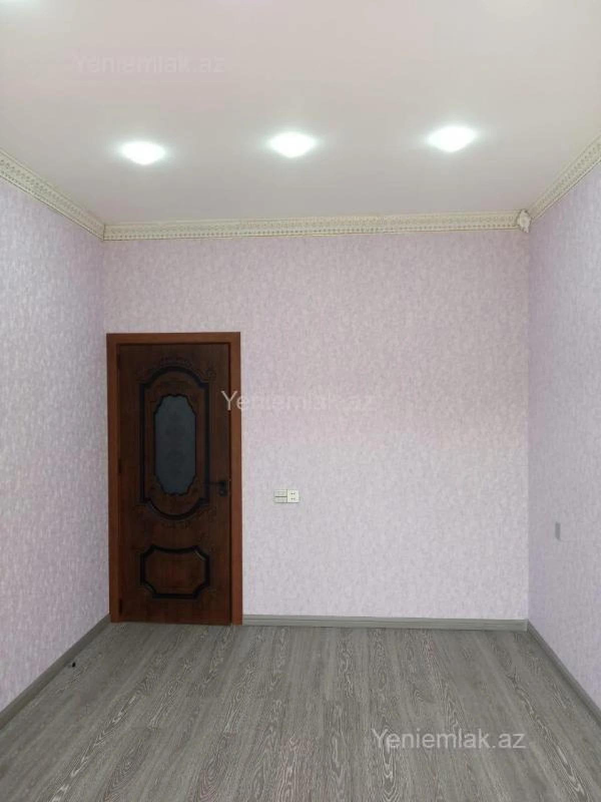 Satılır 5 otaqlı həyət evi 254 m²