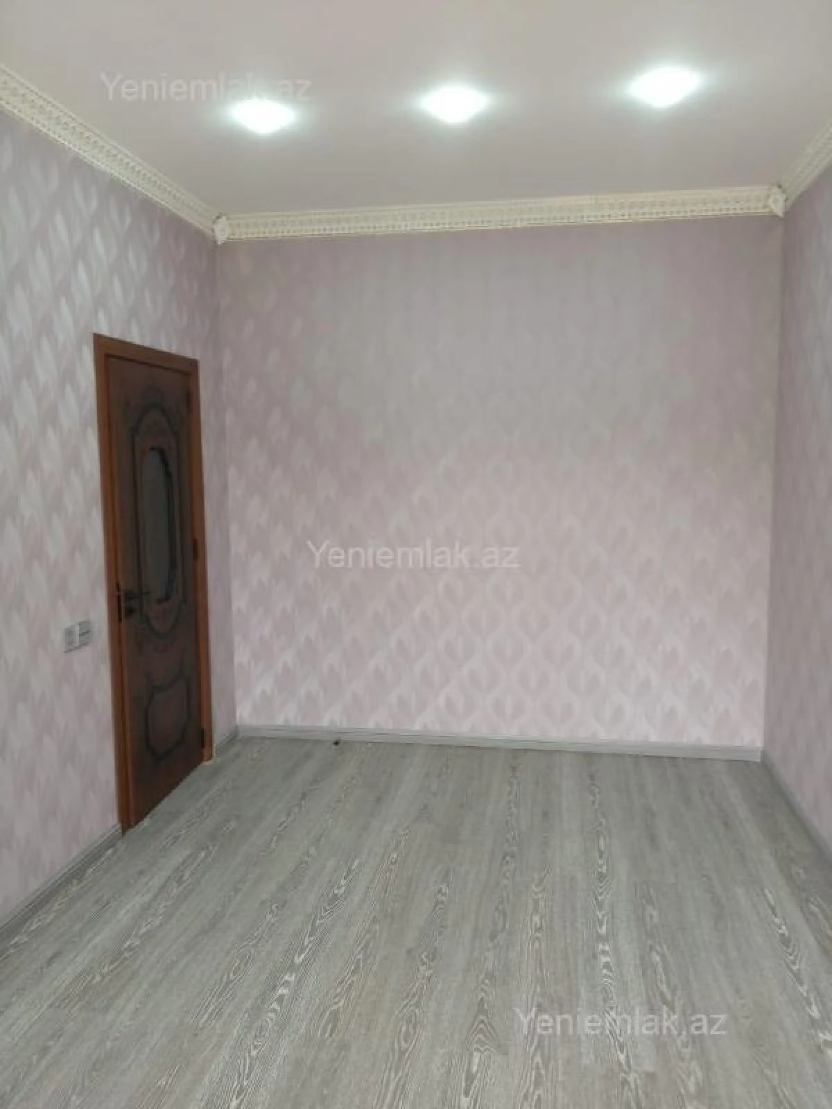 Satılır 5 otaqlı həyət evi 254 m²