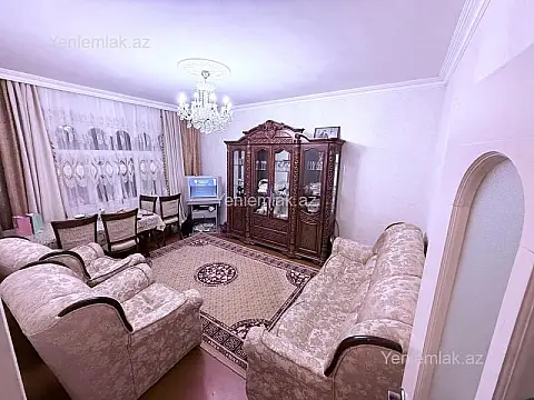 Satılır 3 otaqlı köhnə tikili 68 m² — Sumqayıt, 7-ci mikrorayon 3 otaq 68.00 m²