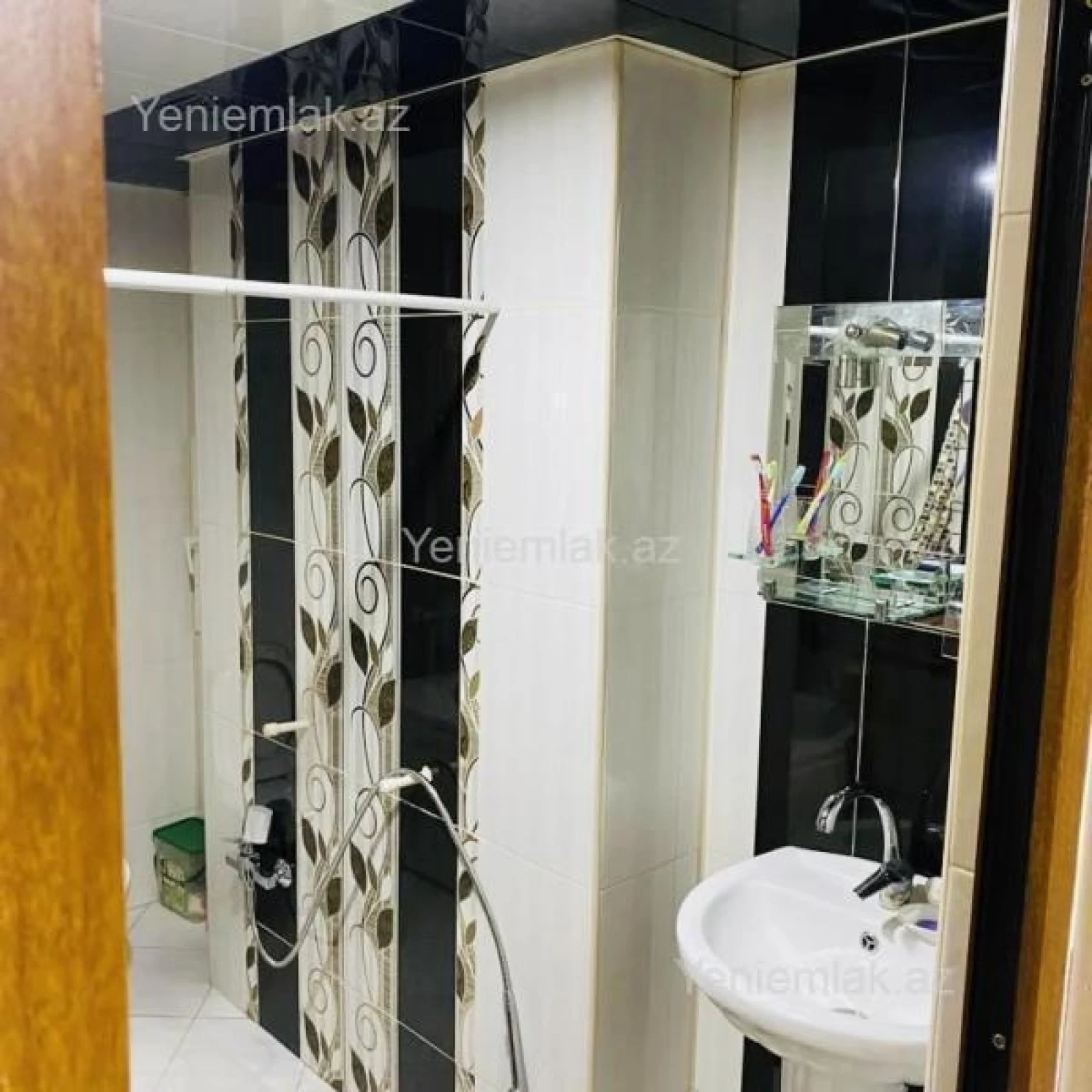 Satılır 2 otaqlı yeni tikili 82 m²