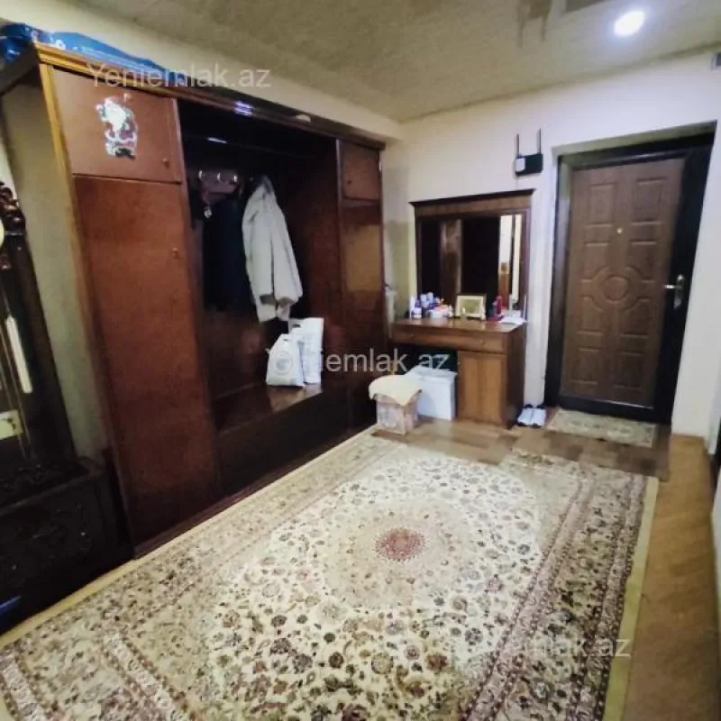 Satılır 2 otaqlı yeni tikili 82 m²