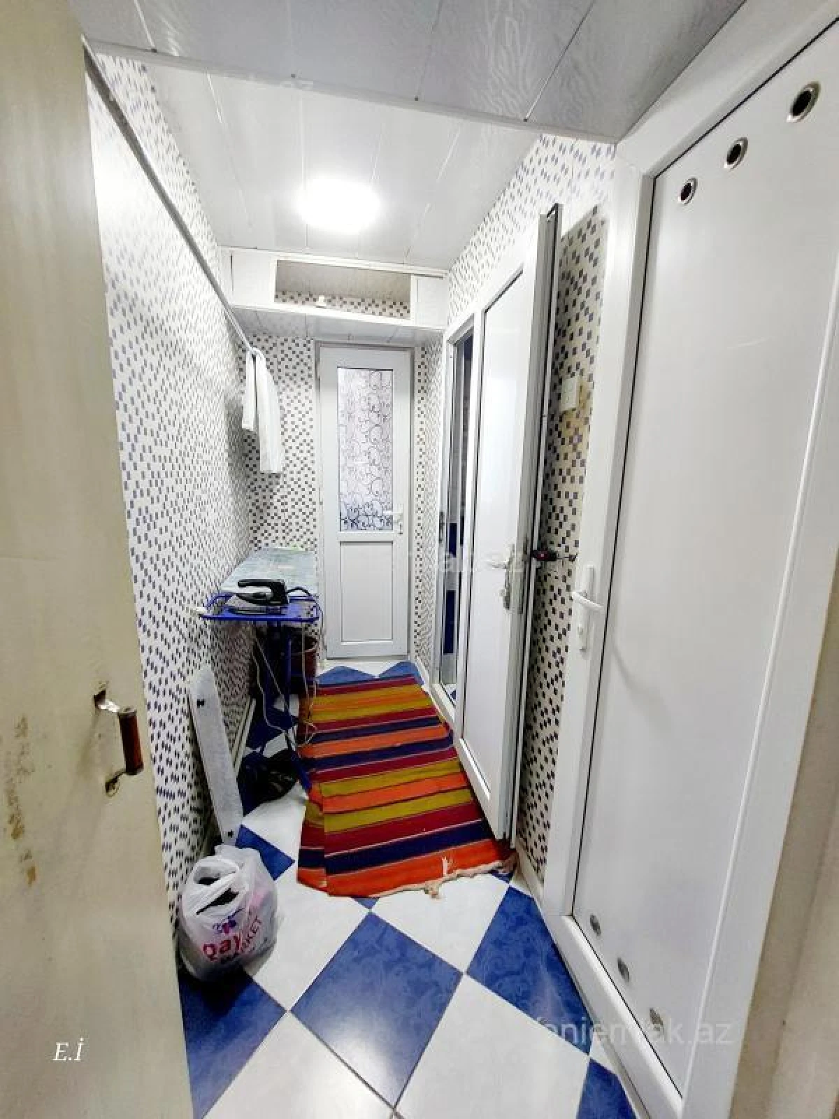 Satılır 3 otaqlı köhnə tikili 68 m²