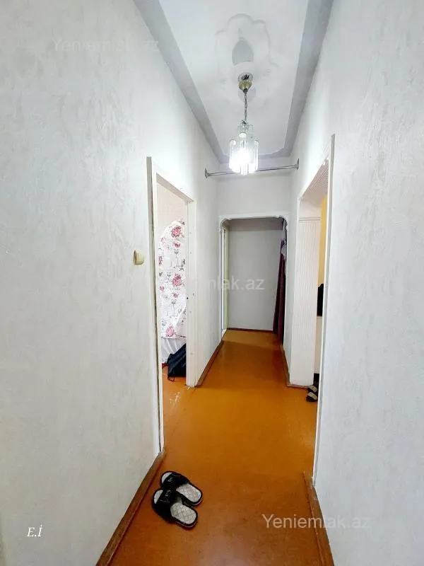 Satılır 3 otaqlı köhnə tikili 68 m²