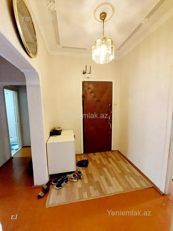 Satılır 3 otaqlı köhnə tikili 68 m²