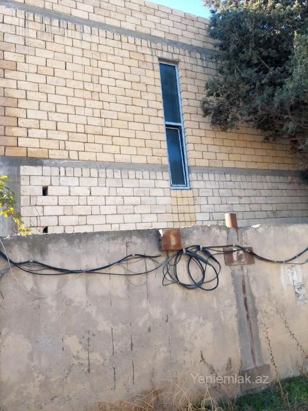Satılır 5 otaqlı həyət evi 220 m²