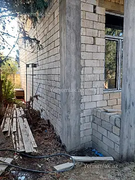 Satılır 5 otaqlı həyət evi 220 m²