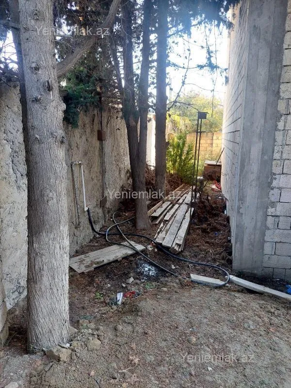 Satılır 5 otaqlı həyət evi 220 m²