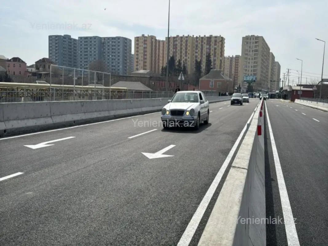 Satılır 5 otaqlı həyət evi 220 m²