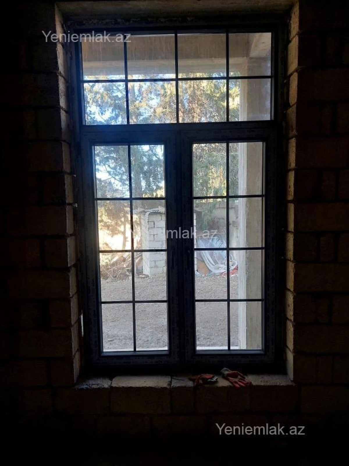 Satılır 5 otaqlı həyət evi 220 m²