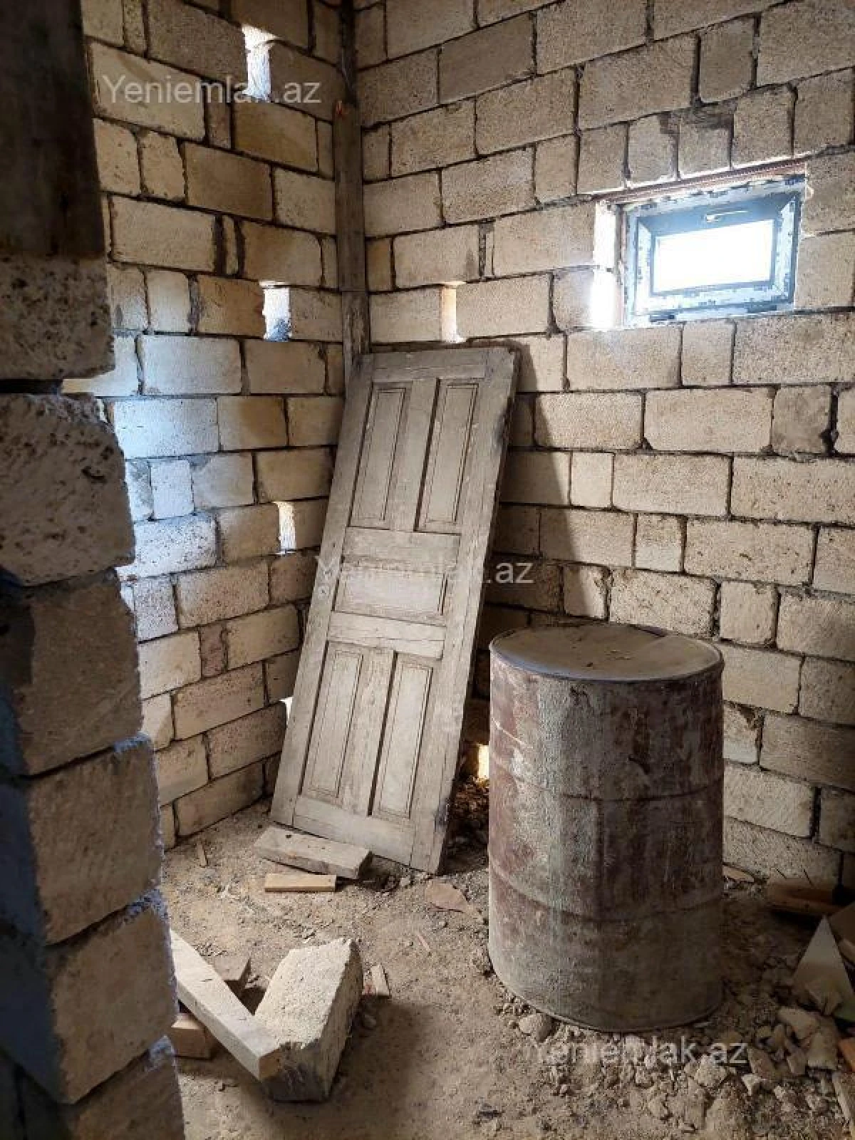 Satılır 5 otaqlı həyət evi 220 m²