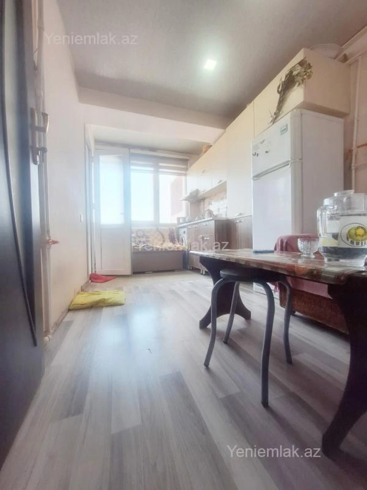 Satılır 2 otaqlı köhnə tikili 44 m²