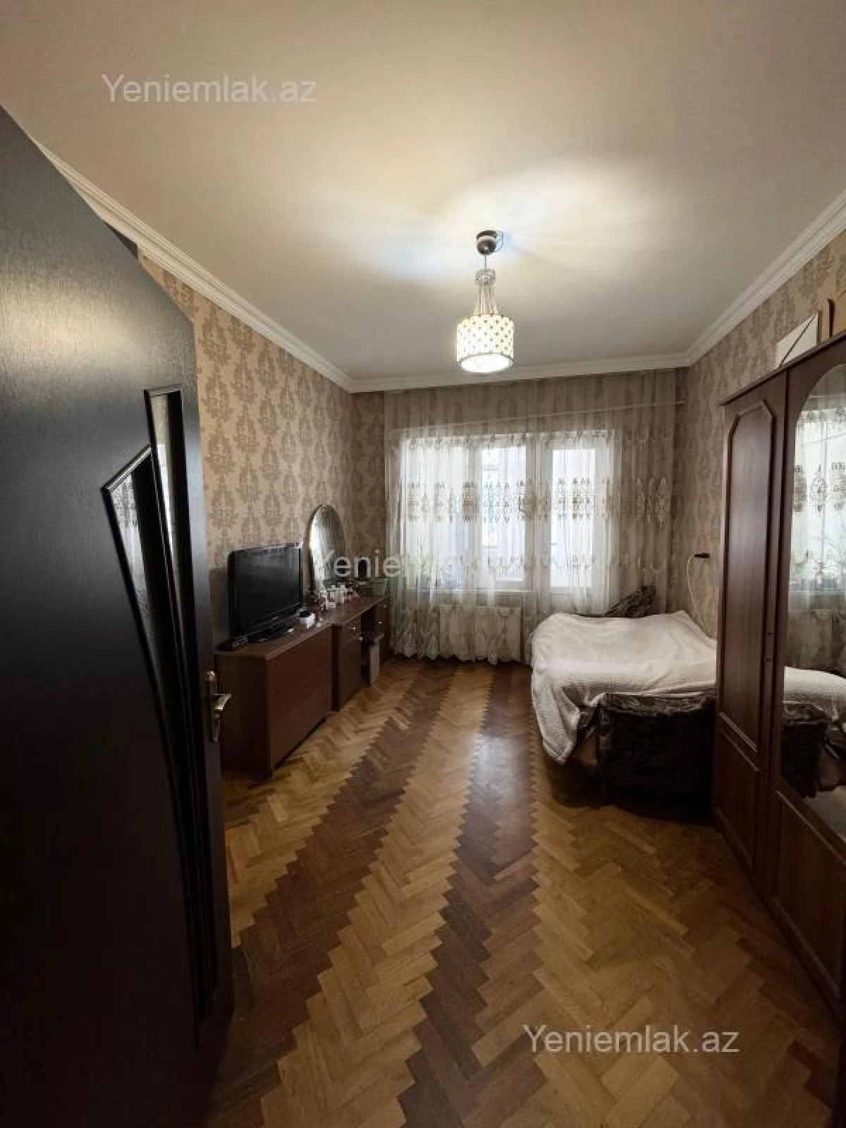 Satılır 3 otaqlı köhnə tikili 80 m²