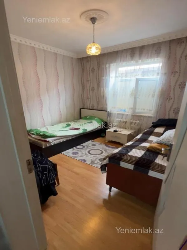 Satılır 5 otaqlı həyət evi 150 m²