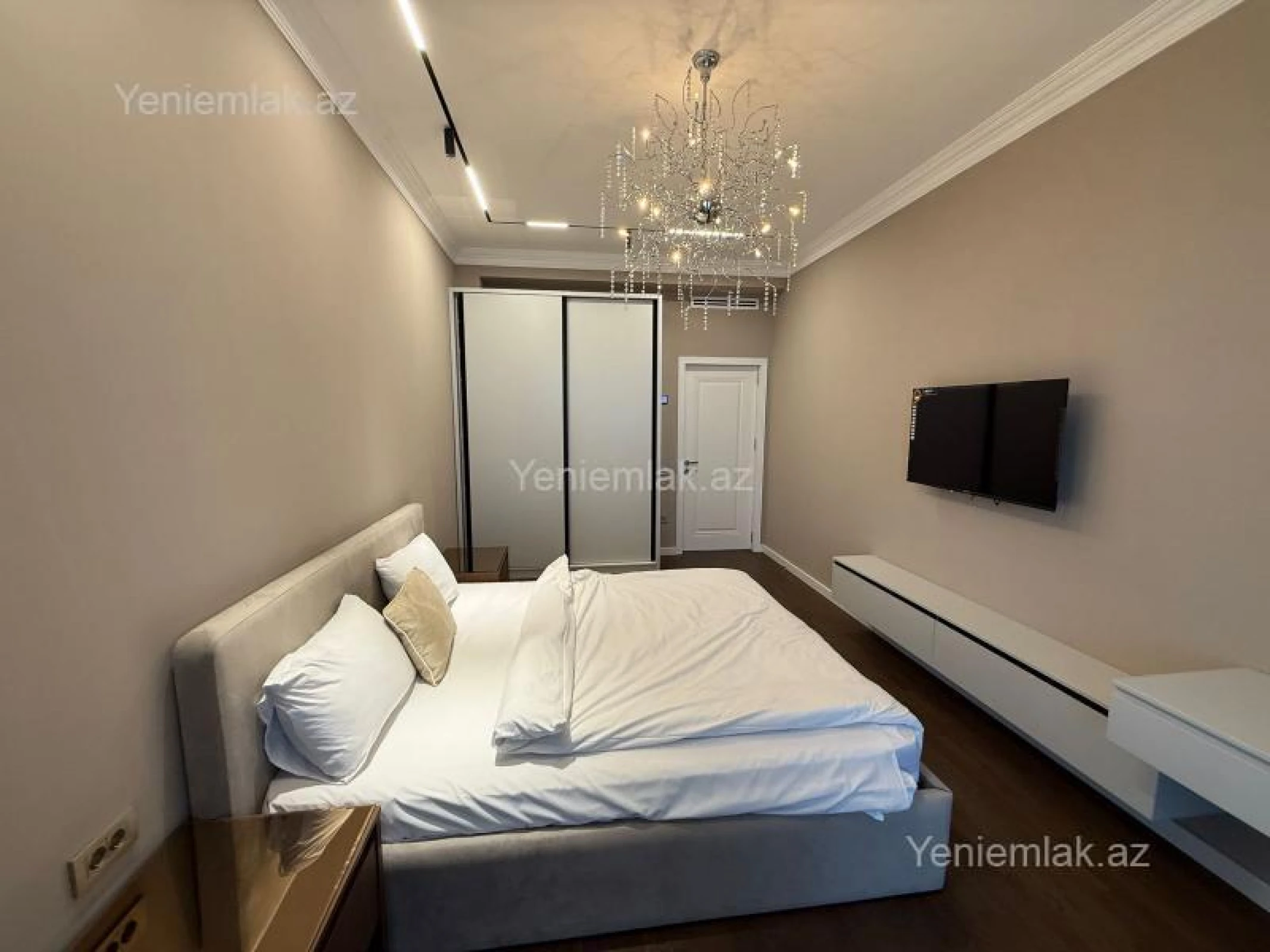 Satılır 4 otaqlı yeni tikili 187 m²