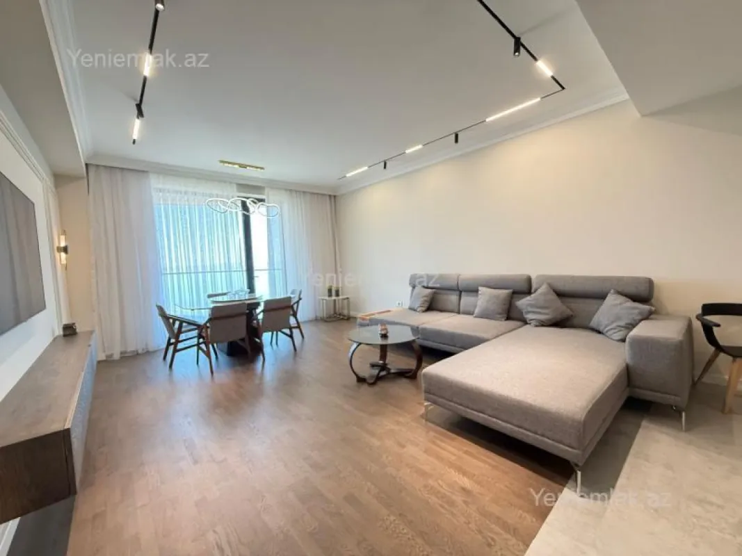 Satılır 4 otaqlı yeni tikili 187 m²