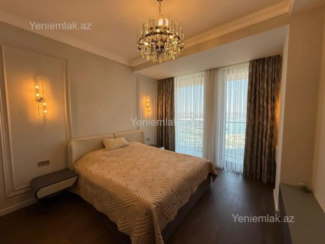 Satılır 4 otaqlı yeni tikili 187 m²