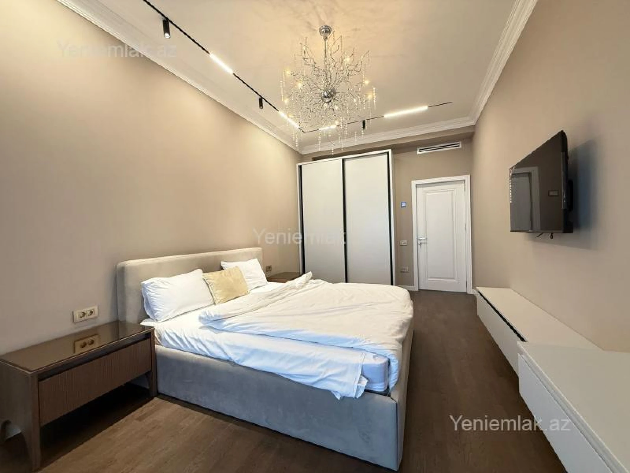Satılır 4 otaqlı yeni tikili 187 m²