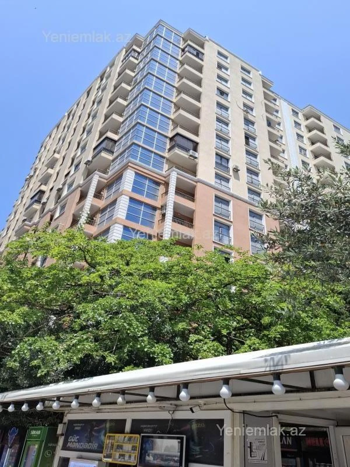 Satılır 2 otaqlı yeni tikili 100 m²