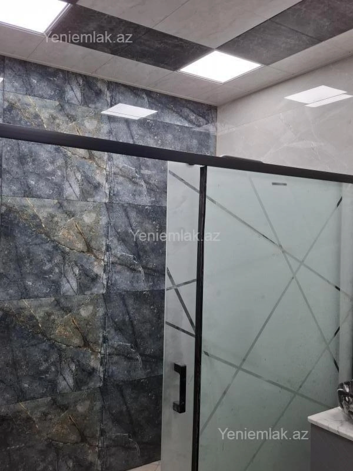 Satılır 2 otaqlı yeni tikili 100 m²