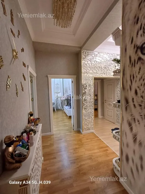 Satılır 3 otaqlı yeni tikili 105 m²