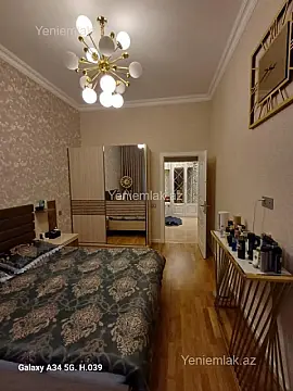 Satılır 3 otaqlı yeni tikili 105 m²