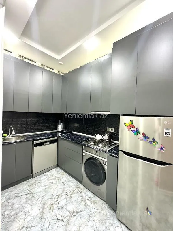 Satılır 2 otaqlı yeni tikili 85 m²